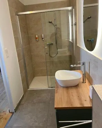 Kleinod Πανσιόν 3*